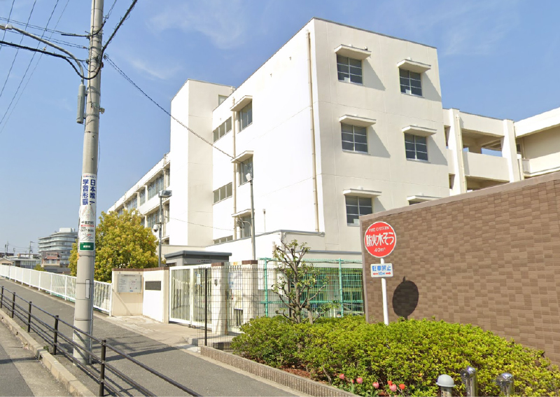 南山田小学校