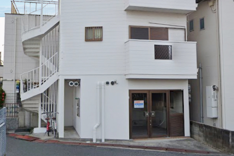 北昭和台町 角地 テナント1階部分